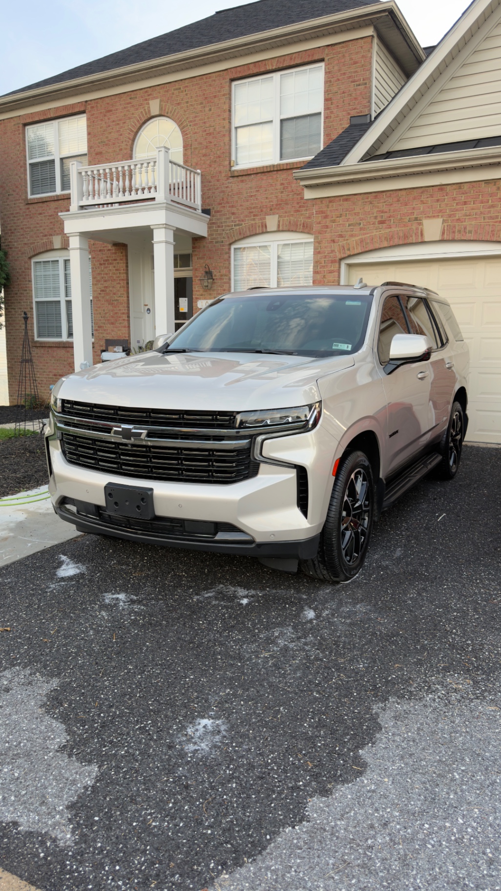 Detailed vehicle exterior 3